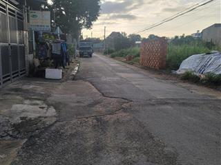 Đất đẹp dt 5m x 24m cn 115m2, xe hơi tận đất