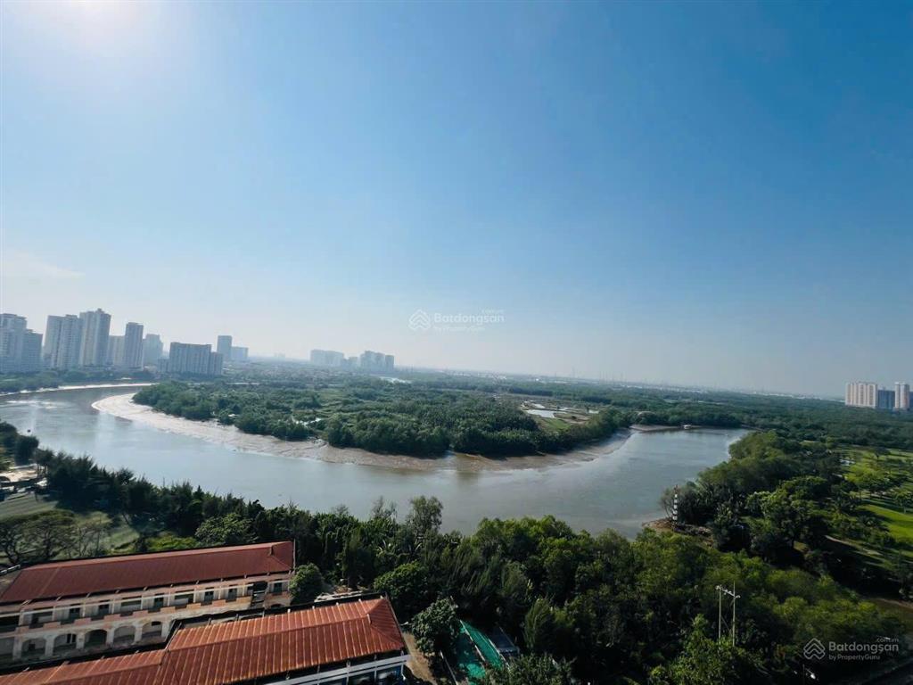 Hàng hiếm phú mỹ hưng diện tích lớn 230m,view sông ,tặng kềm 2 ô đậu xe hơi giá đầu tư