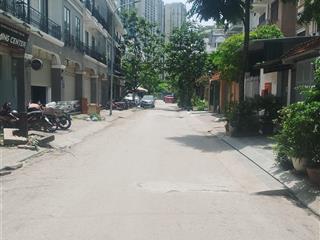 Bán gấp nhà mặt phố bồ đề long biên 48m mt4,3m giá 9,2 tỷ  tuấn 0919 611 ***0925 752 ***