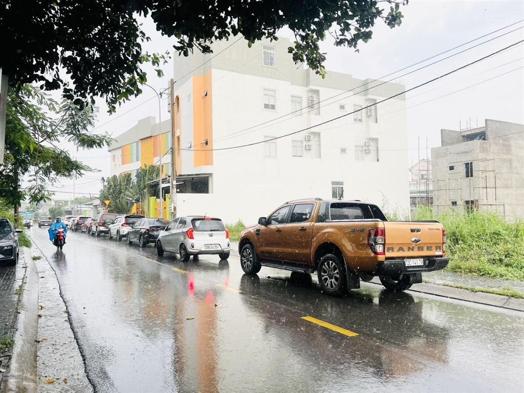 Cần tiền bán gấp lô đất mt hồ tri tânvòng xoay vũng vằntp.bà rịa