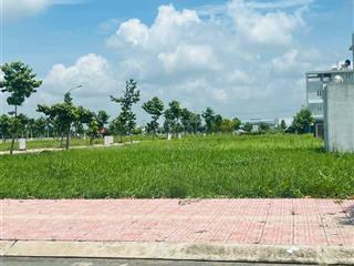 Giá chỉ 1 tỷ 330. mặt tiền đường lớn, gần hồ, bán nhanh trong tuần! đất ngay trục đường chính