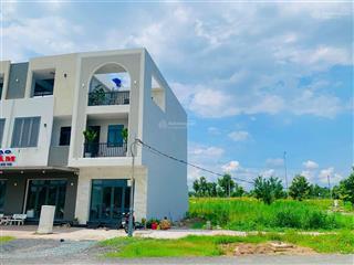 Cần tiền gấp bán lô đất đẹp sát đại lý gạo trung tâm thủ thừa diện tích 100m²