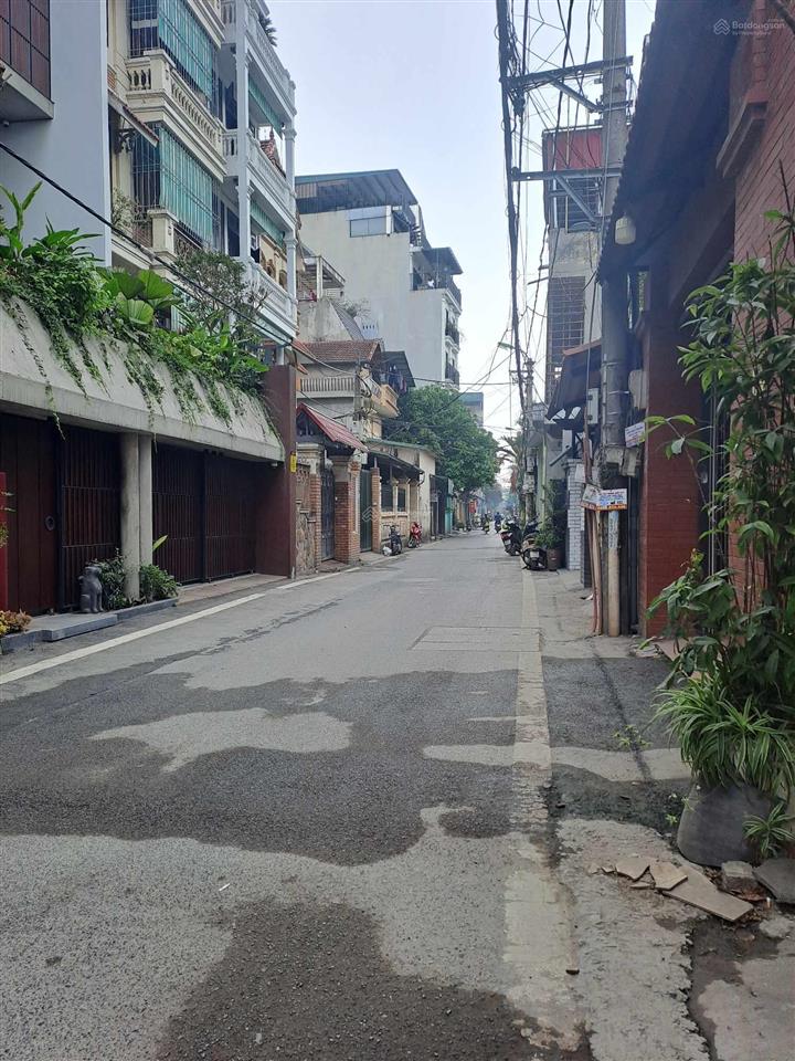 Bán nhà 65m2, mt 4,8m, 7,5tỷ, ô tô 7 chỗ đỗ cửa, thông thoáng, ngõ nông, tây tựu, bắc từ liêm