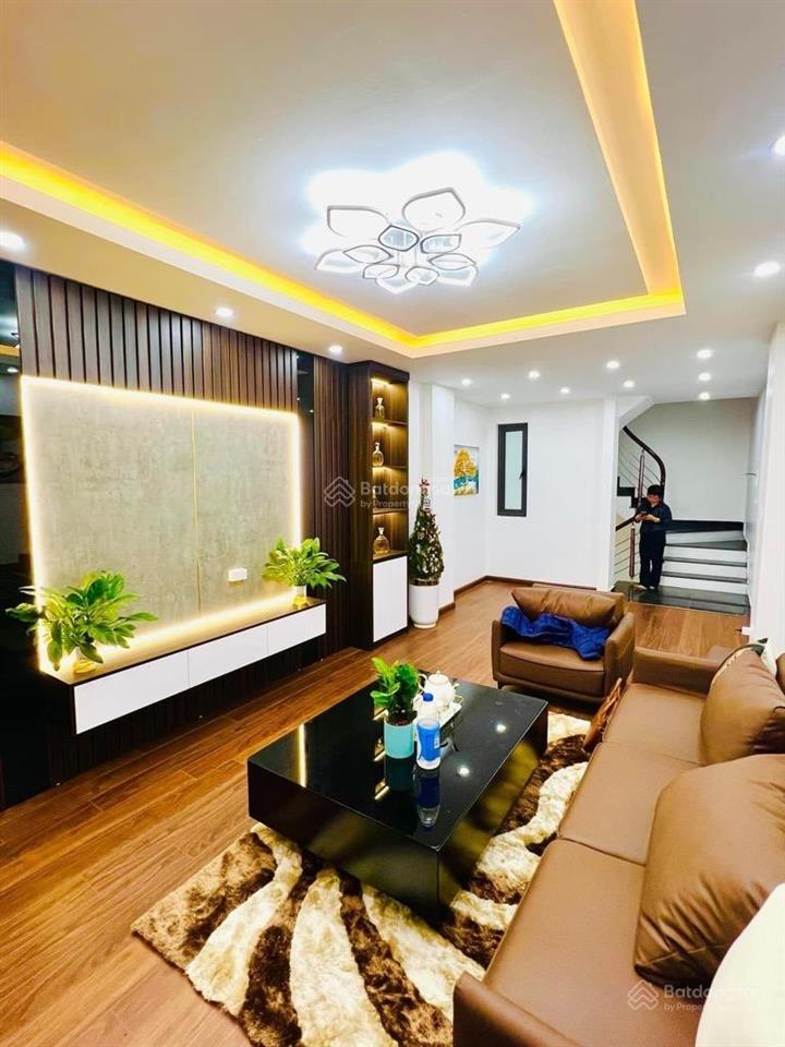Bán nhà 65m2, mt 4,8m, 7,5tỷ, ô tô 7 chỗ đỗ cửa, thông thoáng, ngõ nông, tây tựu, bắc từ liêm