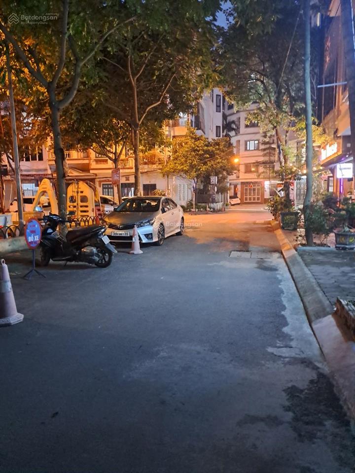 Bán đất 50m2, mt 4,8m, giá 8,1 tỷ, ôtô 7 chỗ tránh nhau, ngõ nông châu đài, thượng cát, bắc từ liêm