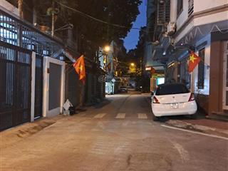 Bán nhà 61m2, 5t, mt 5,5m, giá 14 tỷ, lô góc, ngõ ô tô tránh, đông ngạc, bắc từ liêm