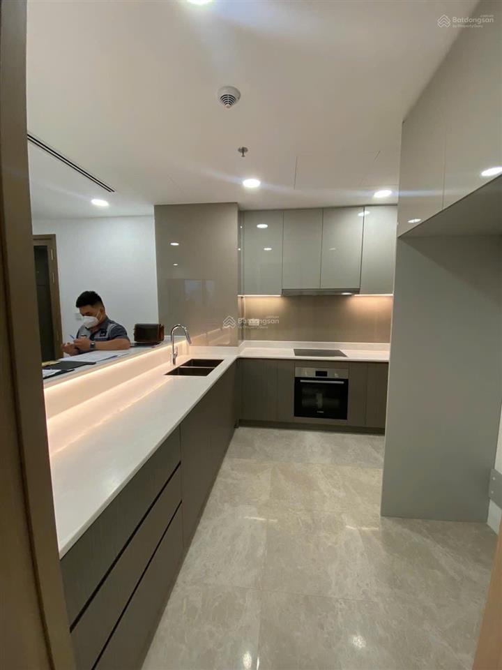 Cho thuê 3 phòng ngủ river thu thiem 50 triệu net full nội thất view sông, landmark 81 137m2