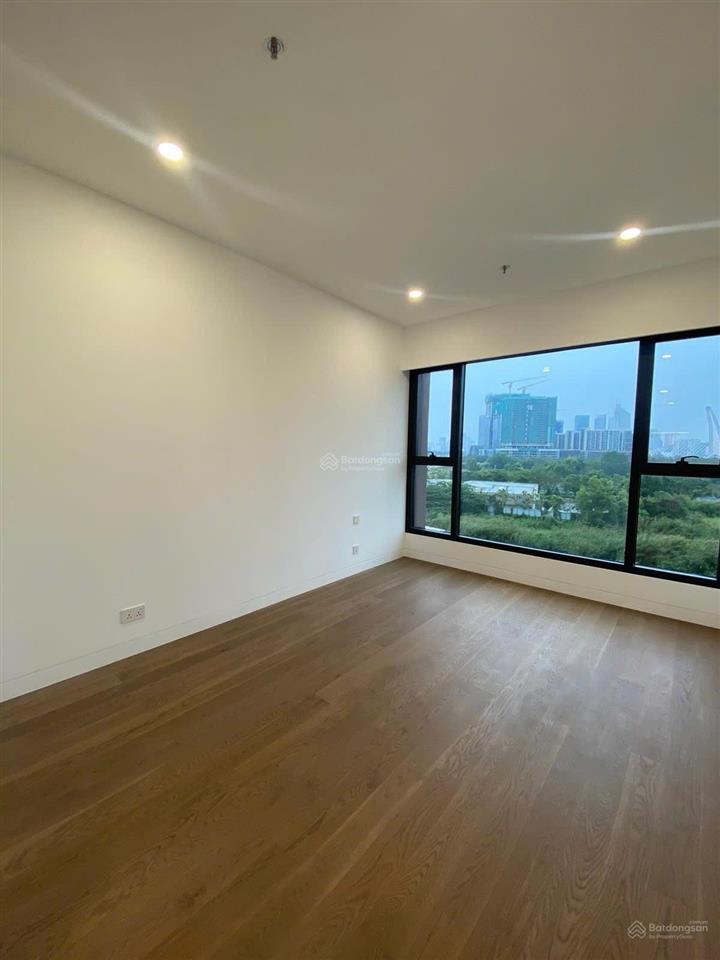 Cho thuê 3 phòng ngủ river thu thiem 50 triệu net full nội thất view sông, landmark 81 137m2