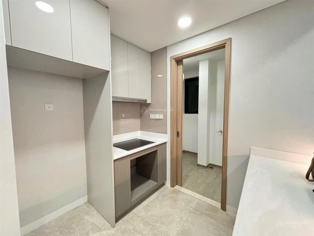 Bán căn hộ 2 phòng ngủ the river thủ thiêm 18.5 tỷ all in nội thất cơ bản 94m2