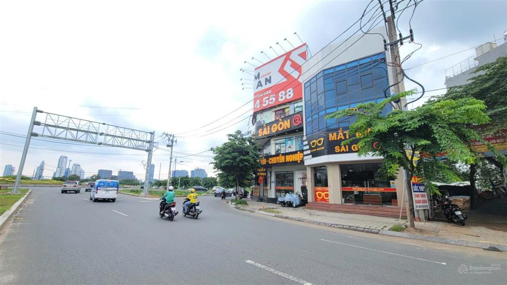 Bán nền đất mặt tiền cao đức lân, an phú, quận 2  ngang 12 x 20m  xây hầm 5 tầng  hơn 210 tr/m2