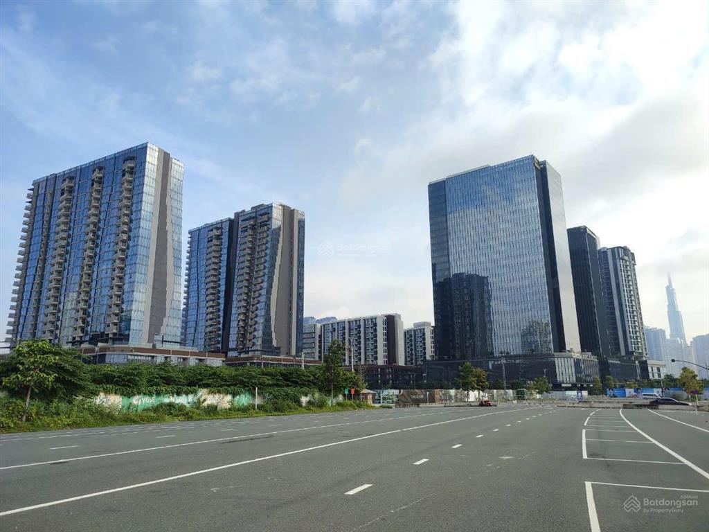 Tòa building góc 2 mặt tiền bến thành quận 1  dt 14x30m  2 hầm 10 tầng  hđt 12 tỷ/năm