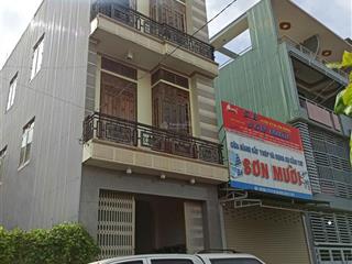 Chính chủ cần bán nhà mặt tiền 3 tầng khu phố chợ đak đoa gia lai hướng đông nam