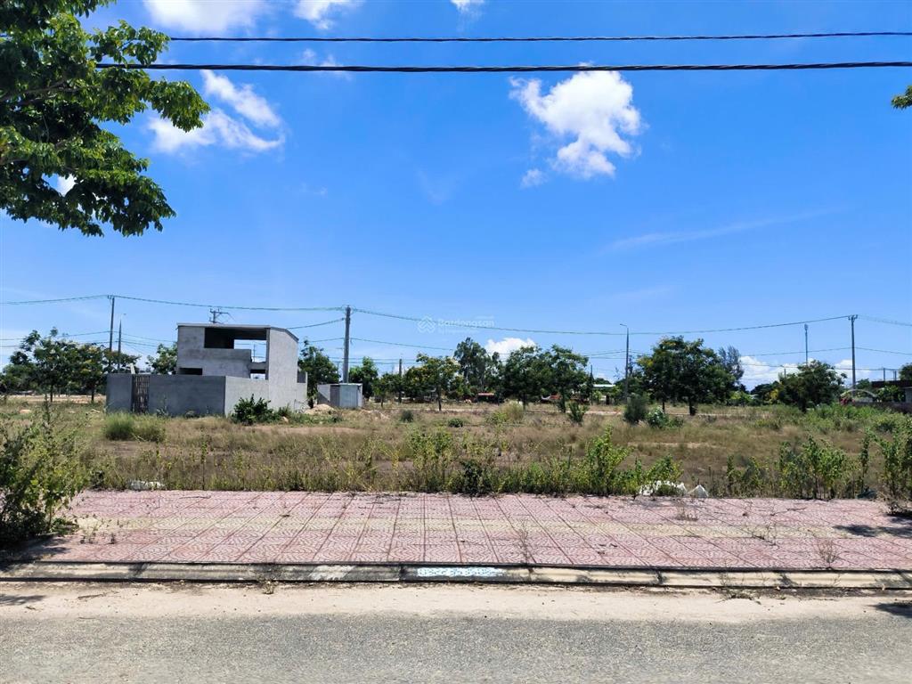 Chính chủ bán đất nền the riviera hội an complex dt 126m2 view công viên đường 7m5 giá 1.55 tỷ