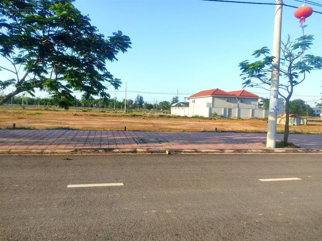 Chính chủ bán đất đường 10m5 dự án chợ lai nghi gd2 giá 11.5tr/m2 hướng nam diện tích 126m2