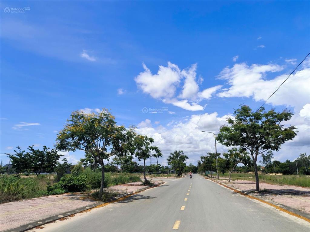 Chính chủ bán đất nền b3.21 đường 7m5 hướng đông dự án riveria hội an complex giá 1.9 tỷ dt 150m2