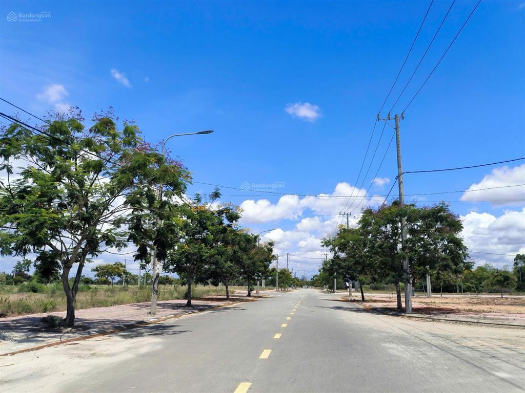 Chính chủ bán đất nền b3.21 đường 7m5 hướng đông dự án riveria hội an complex giá 1.9 tỷ dt 150m2