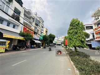 Mặt tiền kinh doanh đại lộ 2 phước bình, đối diện chợ 109m2 13.5tỷ liền kề global city