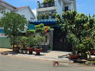 Biệt thự 3 tầng đẹp  sang trọng ngay công viên thuộc khang điền dương đình hội 8x20 19.5tỷ