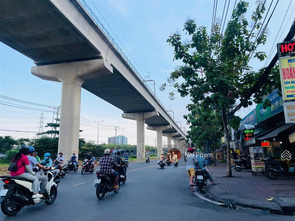 Siêu phẩm phân lô  chdv! lô đất 8x16m đ. hồ bá phấn, phước long a, ga metro phước long 500m