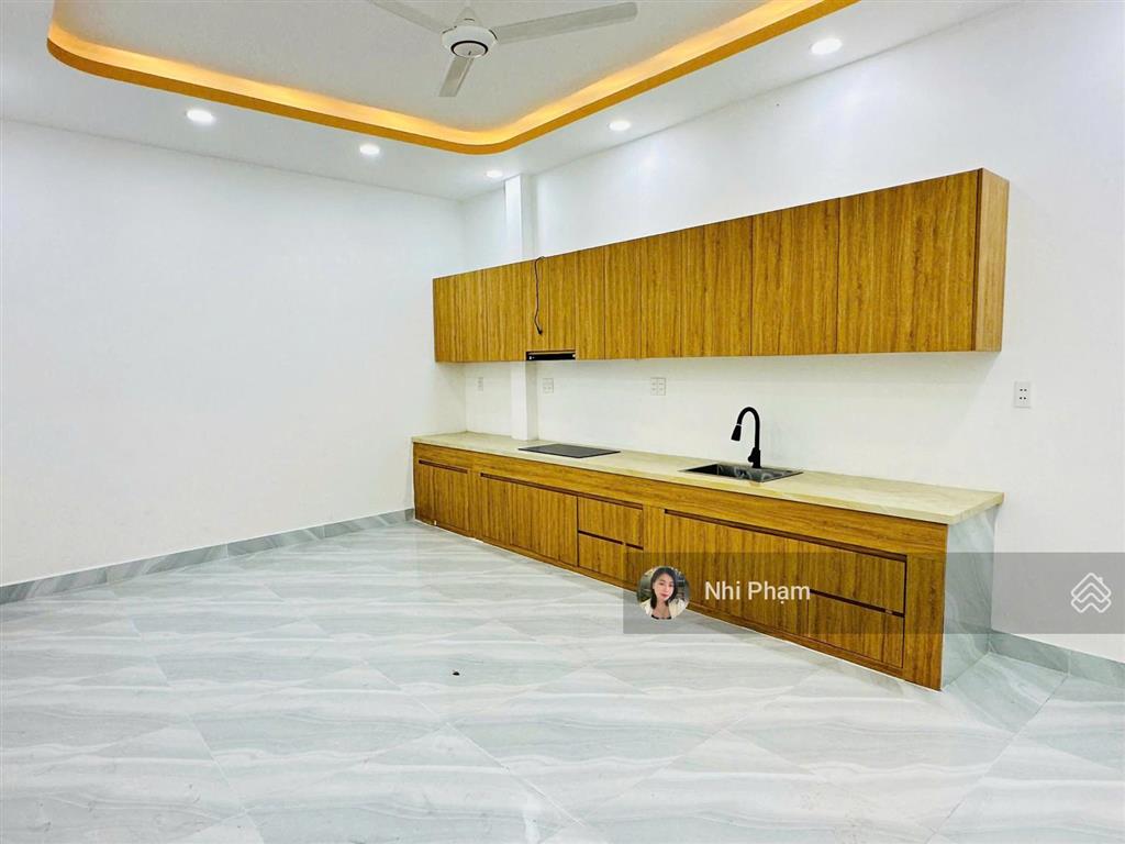 Duy nhất 1 căn nhà đẹp 3 tầng vào ở ngay trong phân khúc 9tỷ, đường thông ngay chợ 339 phước long b