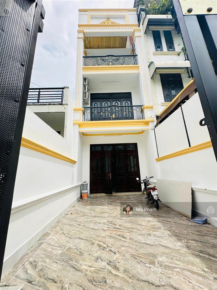 Duy nhất 1 căn nhà đẹp 3 tầng vào ở ngay trong phân khúc 9tỷ, đường thông ngay chợ 339 phước long b