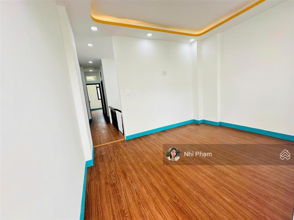 Duy nhất 1 căn nhà đẹp 3 tầng vào ở ngay trong phân khúc 9tỷ, đường thông ngay chợ 339 phước long b