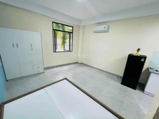Trống sẵn ch rộng 35m2, thang máy, ô tô tới trước cửa, gần gtvt, ftu, hutech, cam kết như hình