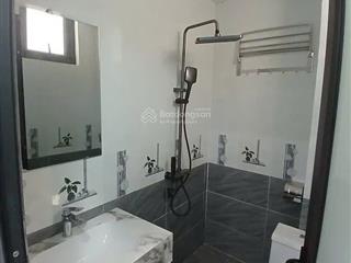 Cho thuê nhà 30m2 4pn giá 08 triệu dt 30m, xây dựng 5 tầng gồm 3pn,1 phòng khách