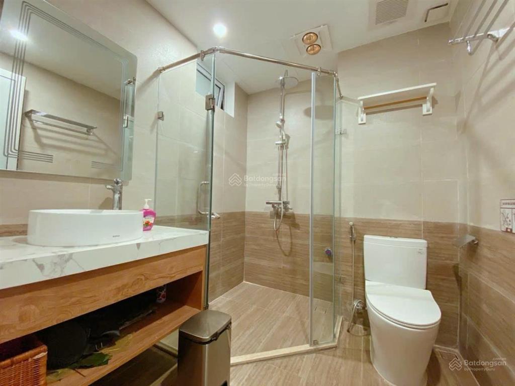 Bán gấp nhà phố đào tấn thang máy hai mặt ngõ kinh doanh siêu sầm uất