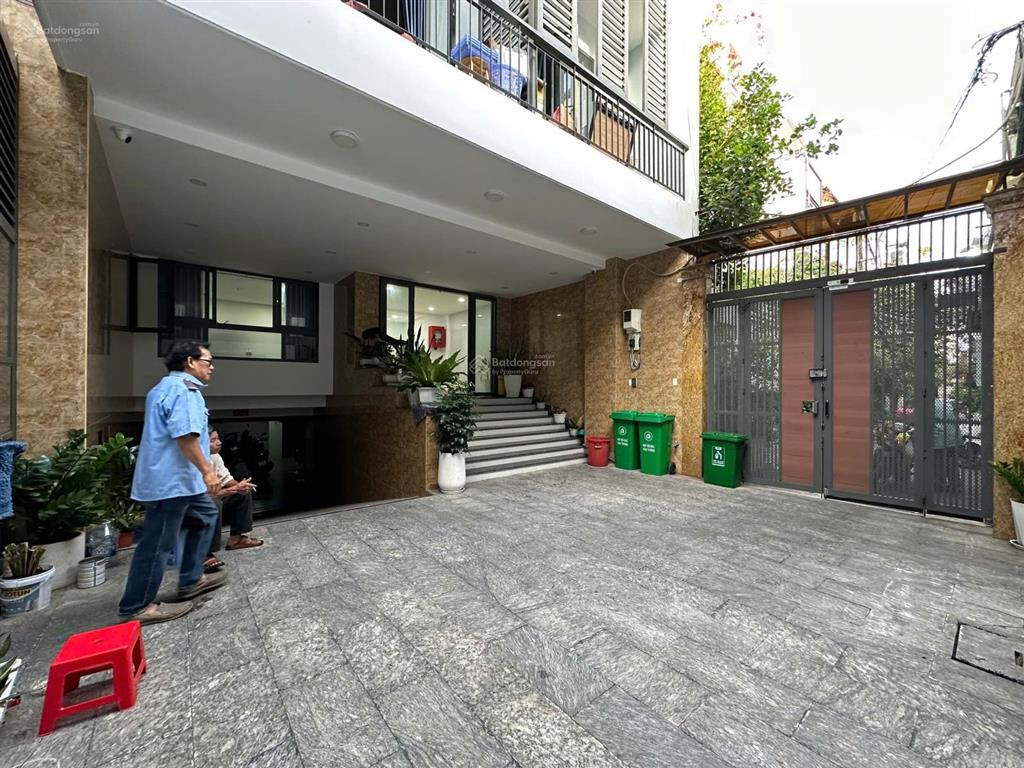 Căn hộ có balcony rộng thoáng, rộng 35m2 đường 3/2, q10