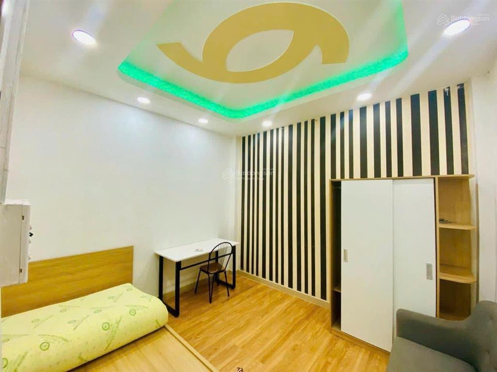 Căn hộ 2pn có cửa sổ  50m2  lê hồng phong q10