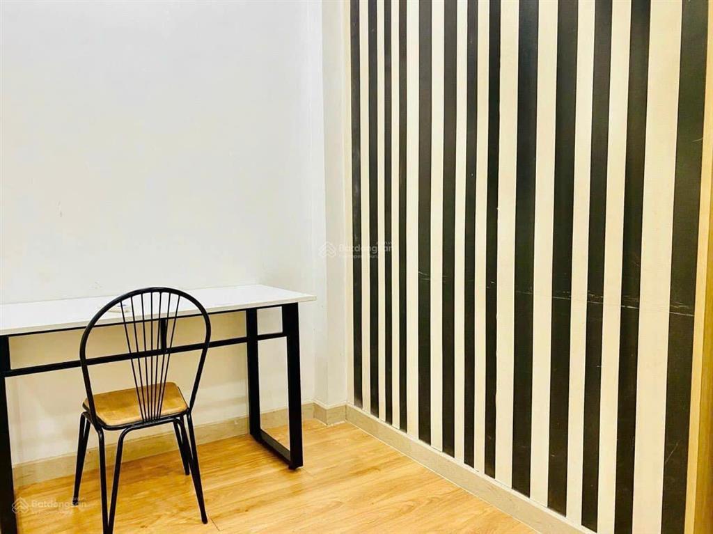 Căn hộ 2pn có cửa sổ  50m2  lê hồng phong q10