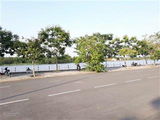 Lô góc siêu vip  hiếm có khó tìm. cực kỳ lý tưởng kdc đảo thịnh vượng q9
