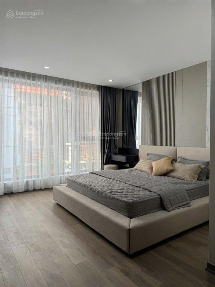 Nhà ngọc thụy dt sd 51m2 5 tầng chỉ 8,4 tỷ. lô góc, ngõ thông nhà nước, oto đỗ cửa