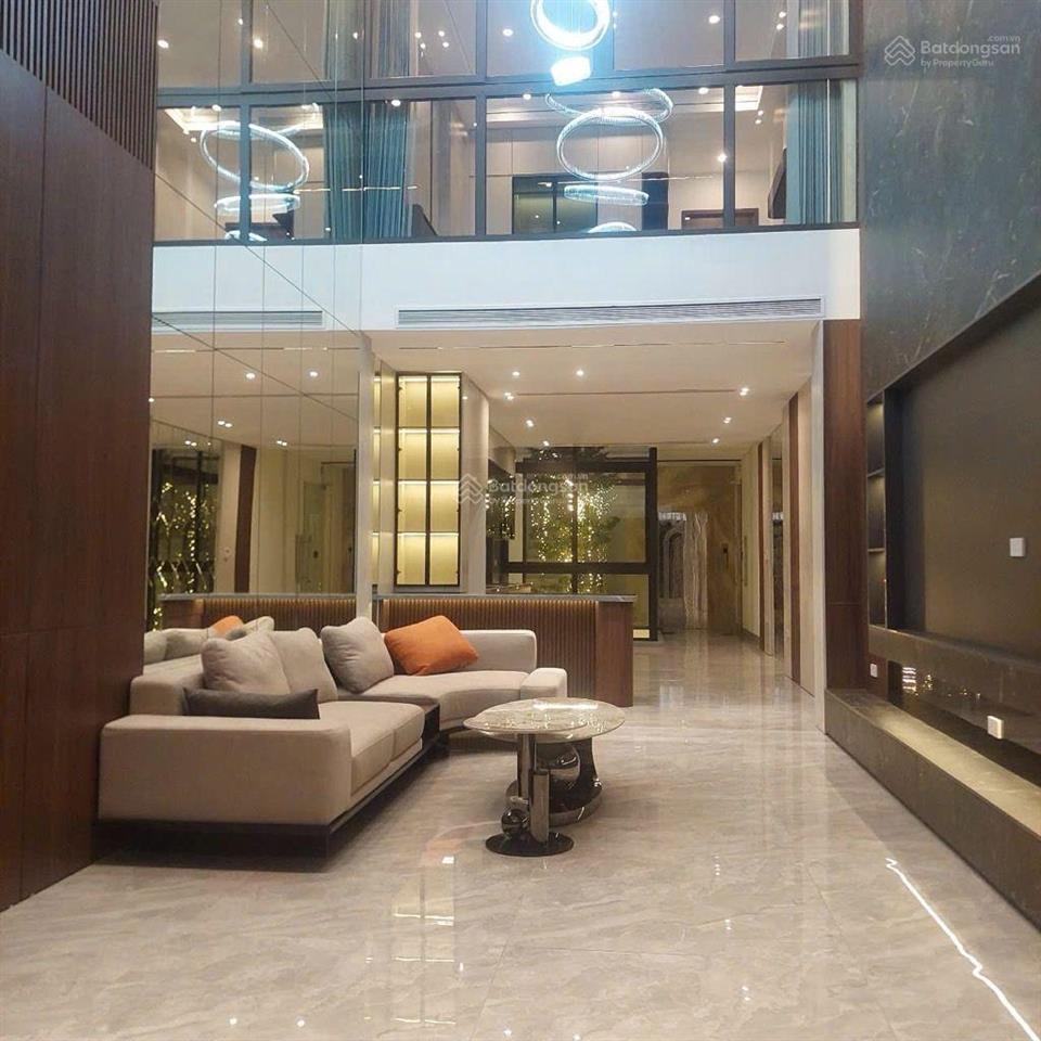 Nhà phố vũ đức thận 100m2 7 tầng thang máy đường ô tô thông, trước nhà ô tô tránh