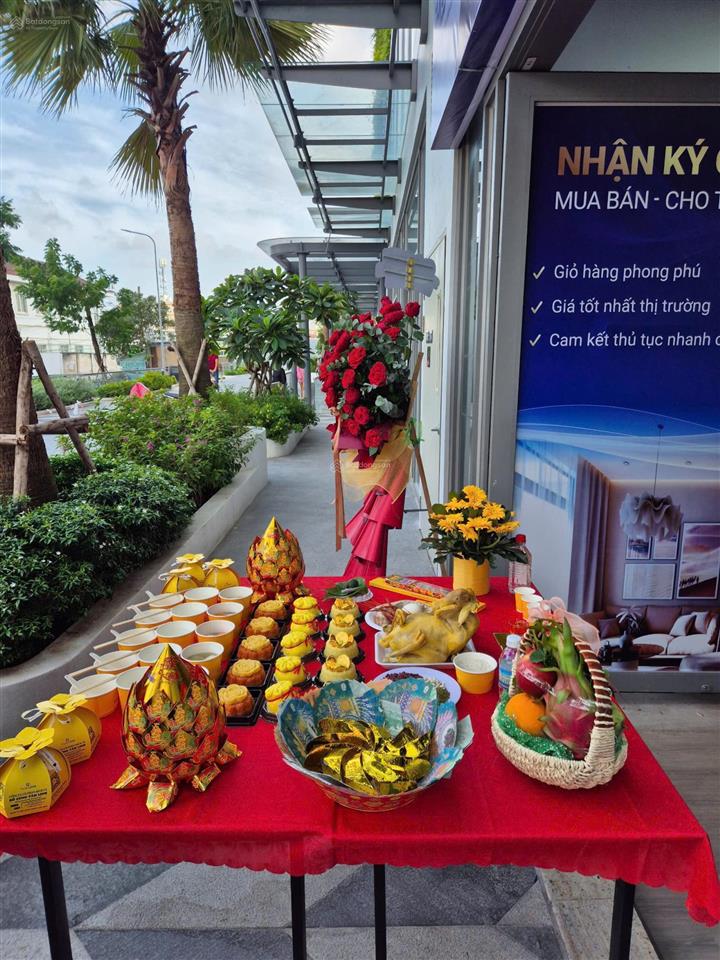 Cho thuê 1 mặt bằng kinh doanh 100m2 ngay chung cư 2000 người và khu dân cư vạn phúc city