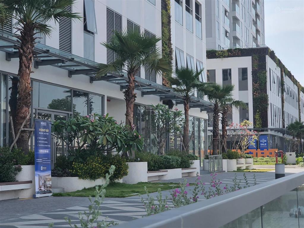 Cho thuê 1 mặt bằng kinh doanh 100m2 ngay chung cư 2000 người và khu dân cư vạn phúc city