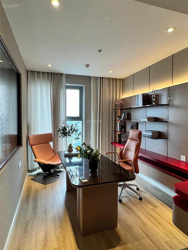 Chỉ còn 1 căn hộ 3 phòng ngủ 103m2 20 triệu/th ở ngay liền, đầy đủ nội thất, view hồ bơi, lk81