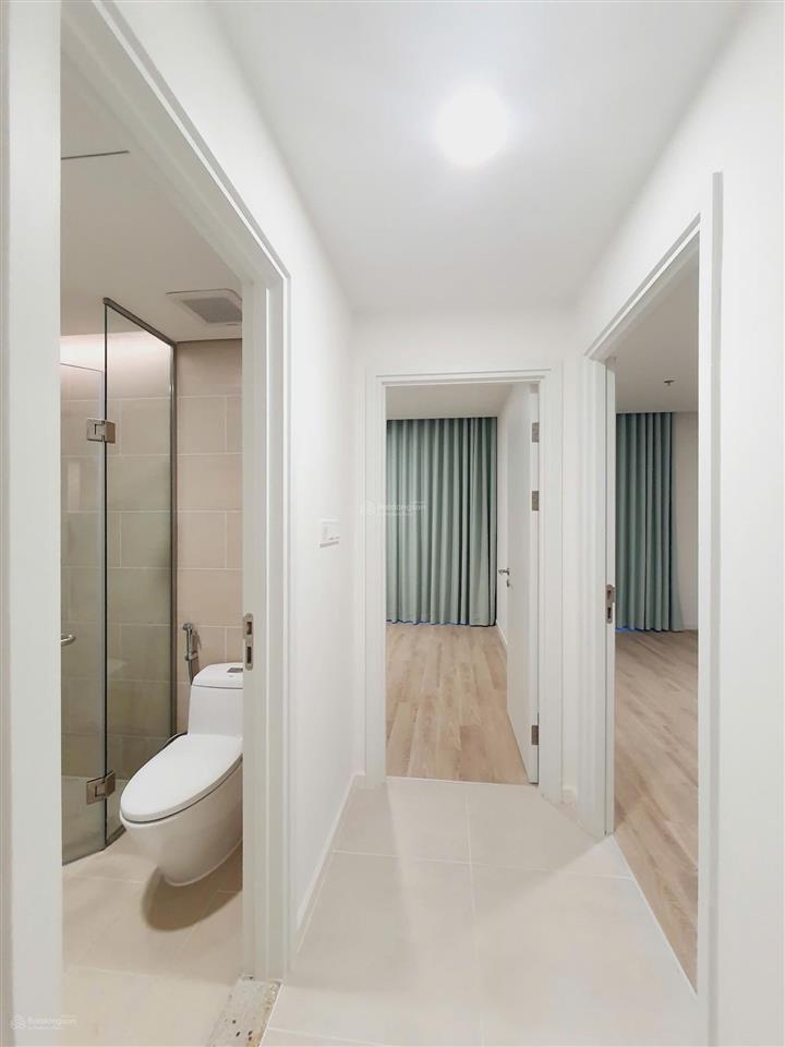 Chỉ còn 1 căn 3 pn 118m2  giá rẻ 16 triệu/tháng  có nội thất  view vạn phúc + lk81 ở liền