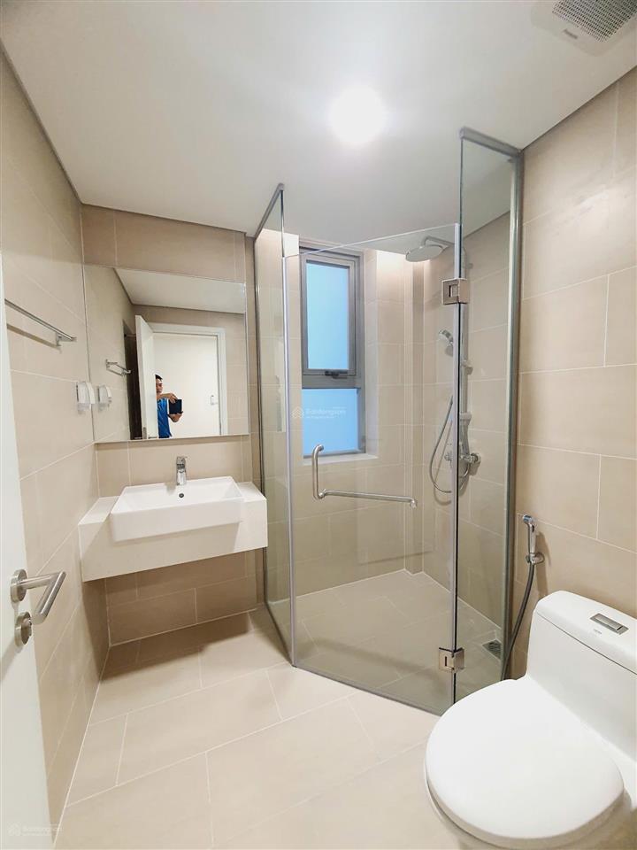 Chỉ còn 1 căn 3 pn 118m2  giá rẻ 16 triệu/tháng  có nội thất  view vạn phúc + lk81 ở liền