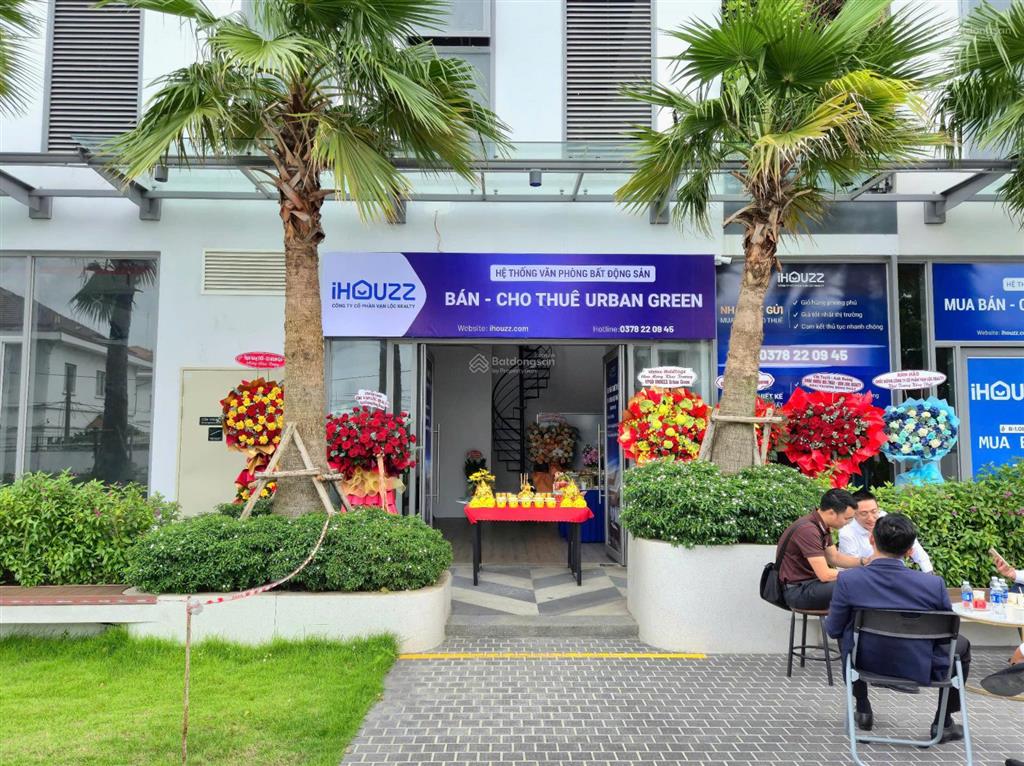 Chỉ còn 1 căn 3 pn 118m2  giá rẻ 16 triệu/tháng  có nội thất  view vạn phúc + lk81 ở liền