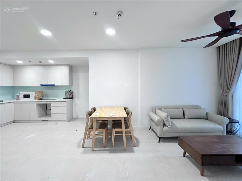 Chỉ còn 1 căn  13 triệu/th  83m2 2pn 2wc full  tầng 15 view hồ bơi  xem nhà ở ngay
