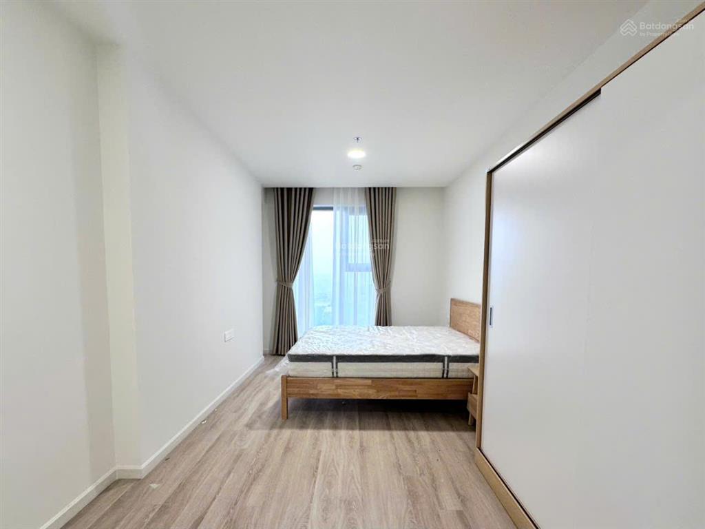 Chỉ còn 1 căn  13 triệu/th  83m2 2pn 2wc full  tầng 15 view hồ bơi  xem nhà ở ngay