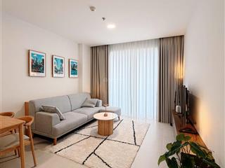 Chính chủ bán gấp 2 phòng ngủ 2wc 65m2 hỗ trợ vay ngân hàng, tầng trung view nội khu hồ bơi