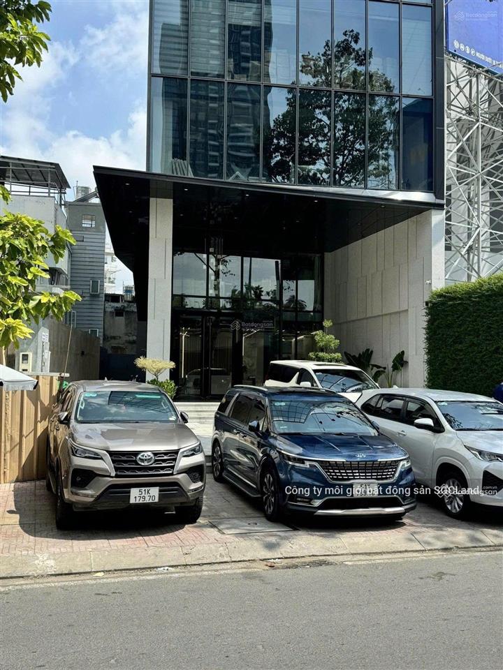 Chuyển nhượng tòa nhà mt nguyễn hữu cảnh, ngay nút giao các quận, hầm 9 tầng hđt 1,431 tỷ/th 280 tỷ