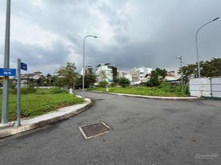 Bán lô đất ngay thảo điền, quận 2  giá 230 tr/m2 mỗi lô.  0909 198 ***  quân