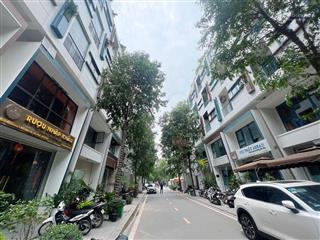 Siêu phẩm văn phòng  galaxy vạn phúc  100m2  32,x tỷ