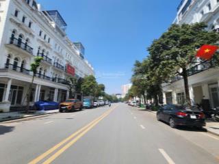 Bán căn áp góc giá tốt nhất louis city đại mỗ  nằm trên 2 đường 21,5m
