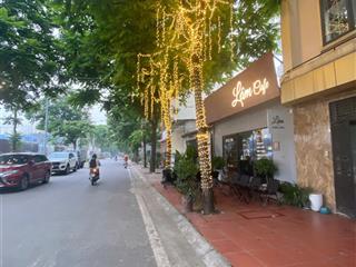 Bán nhà mặt ngõ to hơn phố việt hưng, 13 tỷ, 45m2, 4pn, 4 tầng, ô tô kinh doanh.