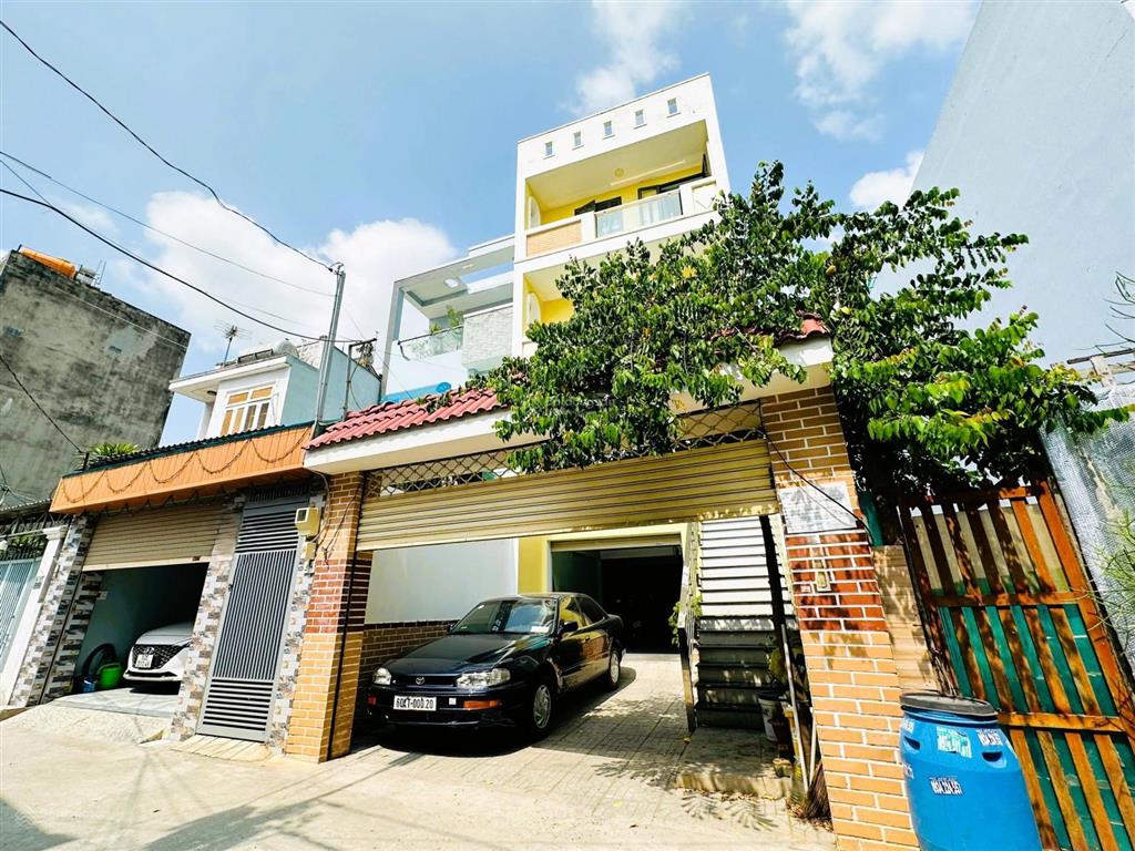 Hàng hiếm bán nhà ngang 5.45m gara ô tô trong nhà đường 339 gần đỗ xuân hợp dt 82.8m2, giá 9tỷ